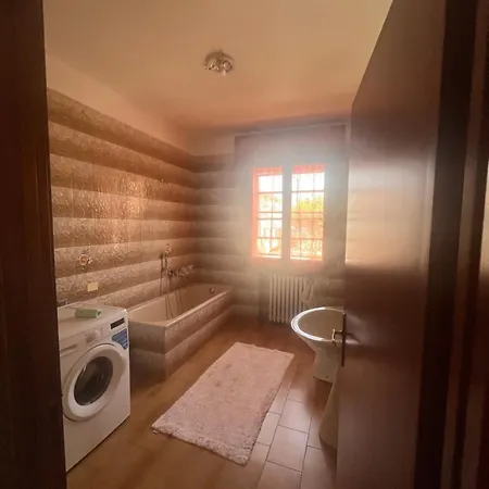 Ada Appartement *